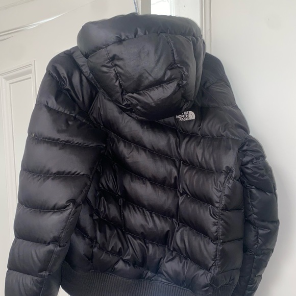 North Face Women’s 550 Jacket - Picture 2 of 5